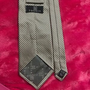 Foggia Men's Tie  100%  Silk